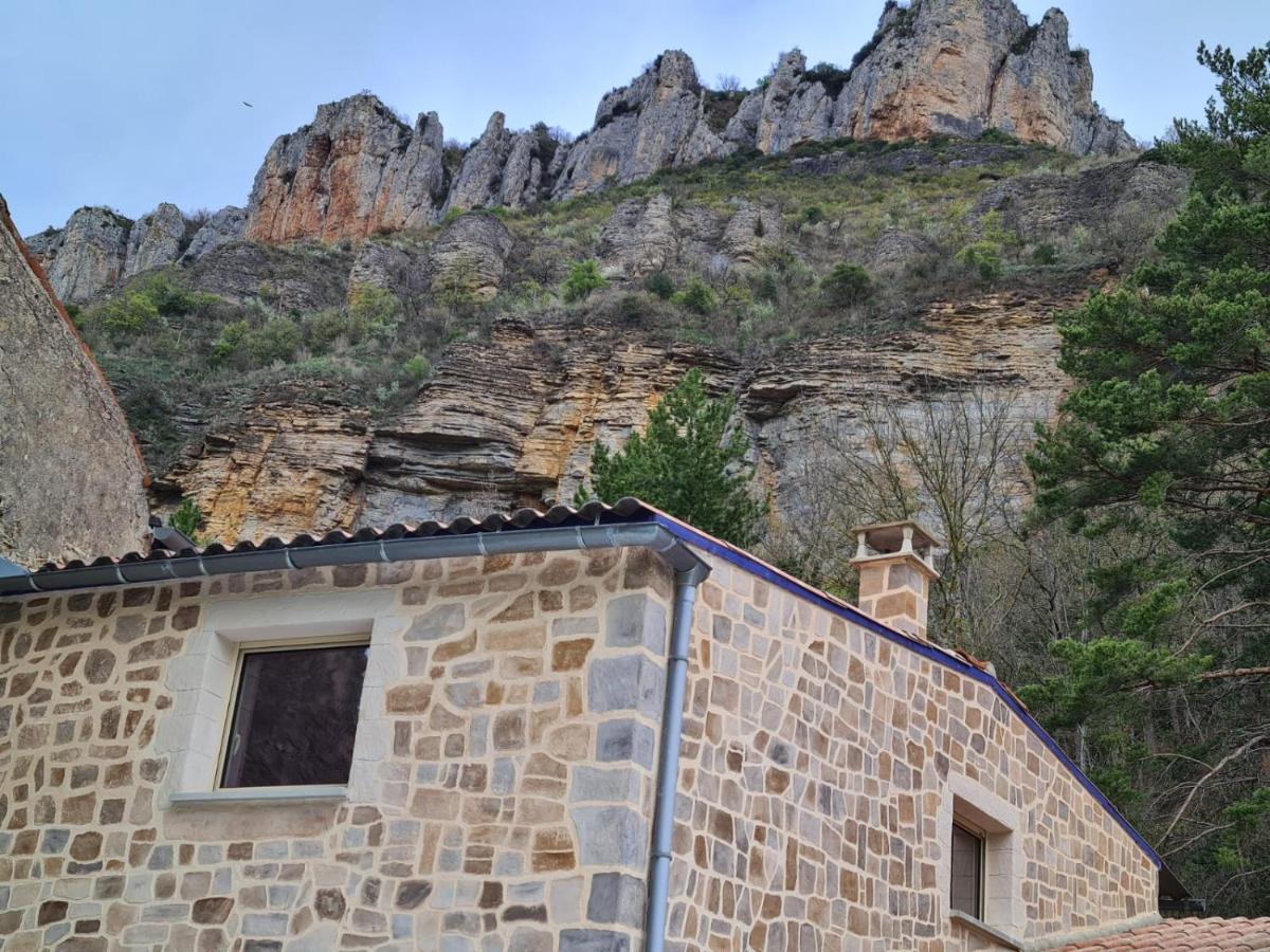 Gite Du Vallon Des Sources Мийо Экстерьер фото