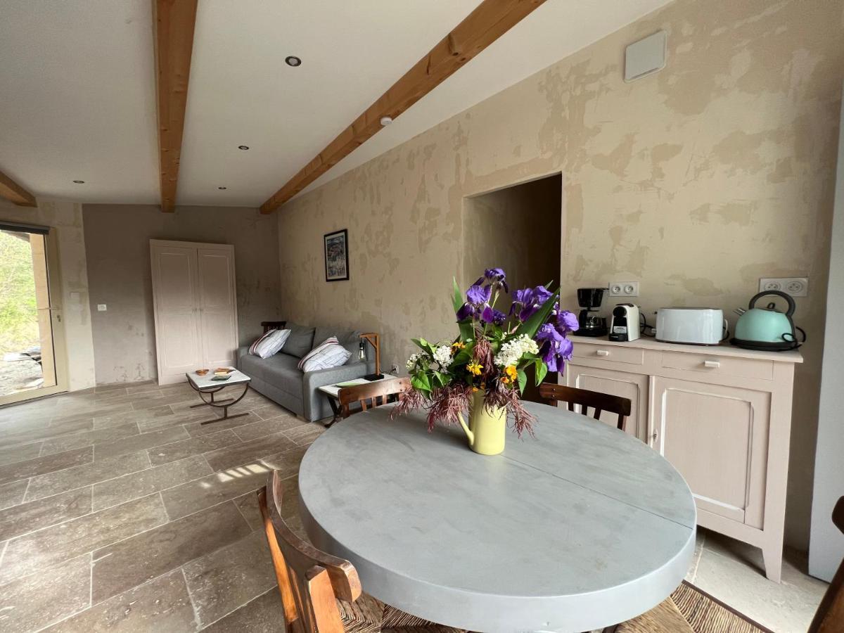 Gite Du Vallon Des Sources Мийо Экстерьер фото