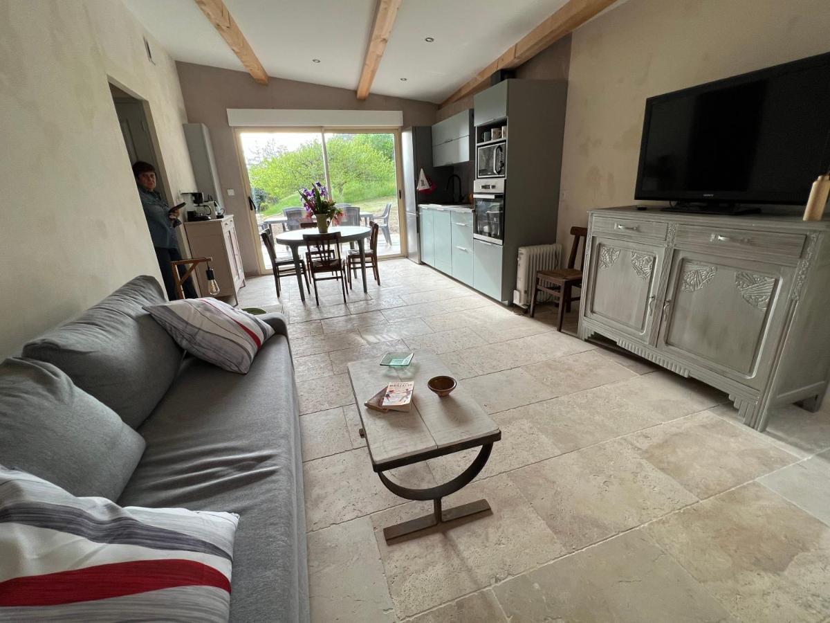 Gite Du Vallon Des Sources Мийо Экстерьер фото