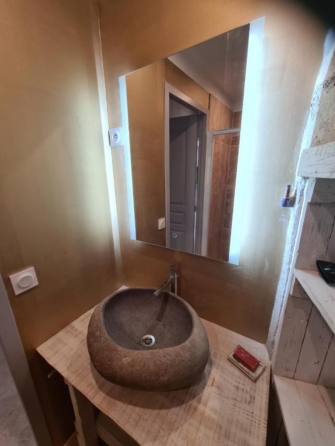 Gite Du Vallon Des Sources Мийо Экстерьер фото