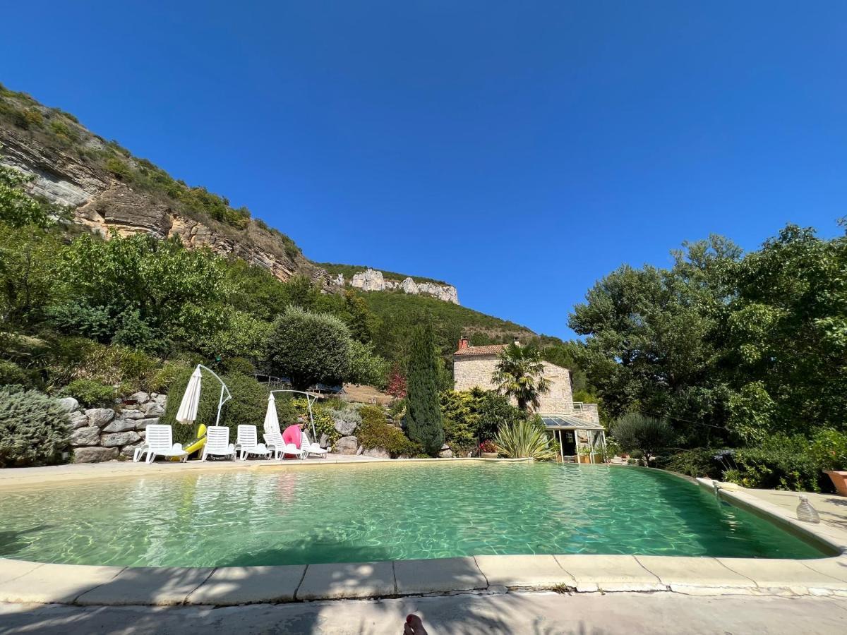 Gite Du Vallon Des Sources Мийо Экстерьер фото